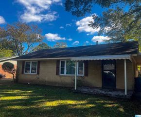 1841 STONE ROAD, Midfield, AL 35228