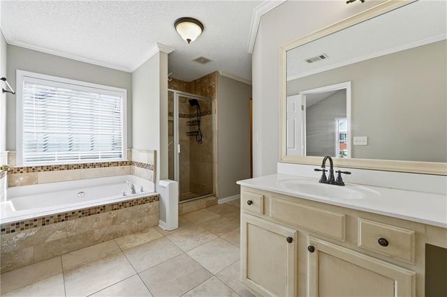 186 Wallnut Hall Circle, Woodstock, GA 30189