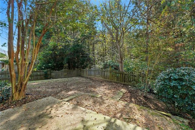 186 Wallnut Hall Circle, Woodstock, GA 30189