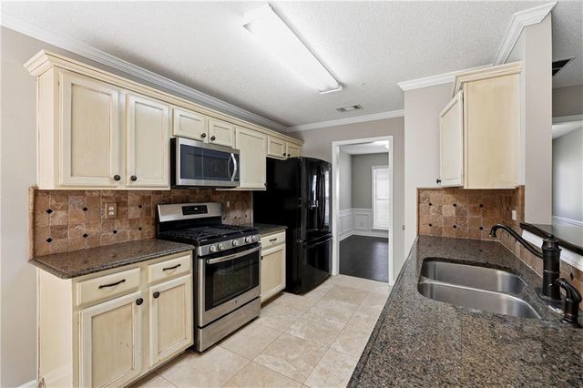 186 Wallnut Hall Circle, Woodstock, GA 30189