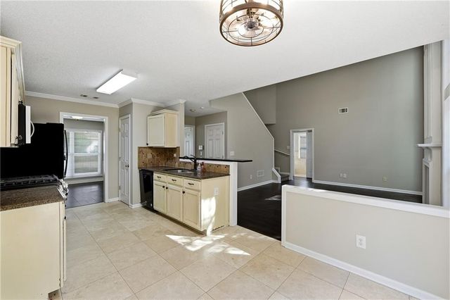 186 Wallnut Hall Circle, Woodstock, GA 30189