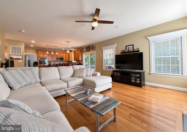 43618 ALBATROSS ST, Hollywood, MD 20636