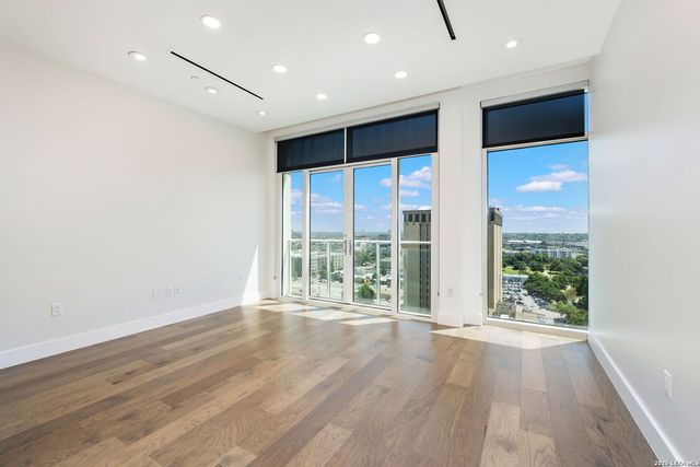 123 Lexington Ave Apt 1205, San Antonio, TX 78205