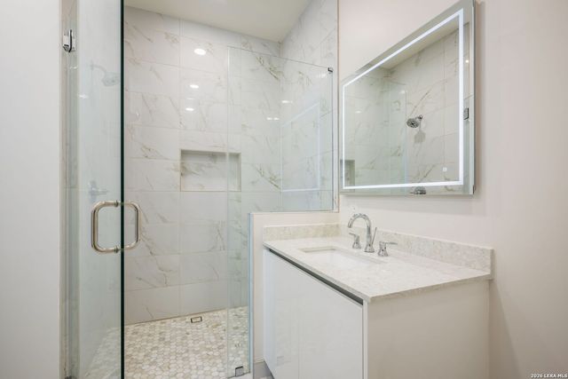 123 Lexington Ave Apt 1205, San Antonio, TX 78205
