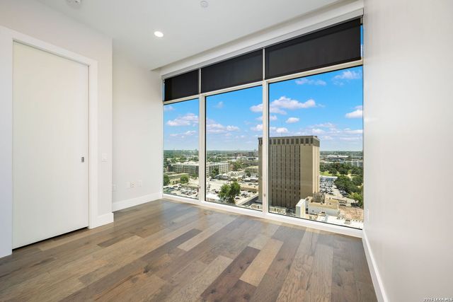 123 Lexington Ave Apt 1205, San Antonio, TX 78205