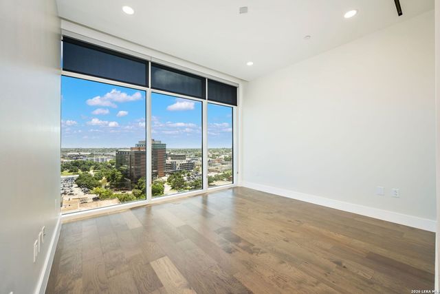 123 Lexington Ave Apt 1205, San Antonio, TX 78205