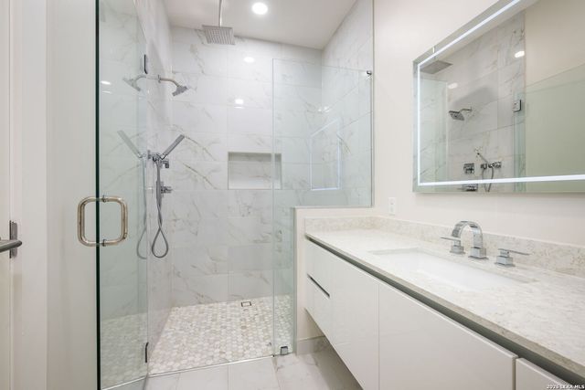 123 Lexington Ave Apt 1205, San Antonio, TX 78205