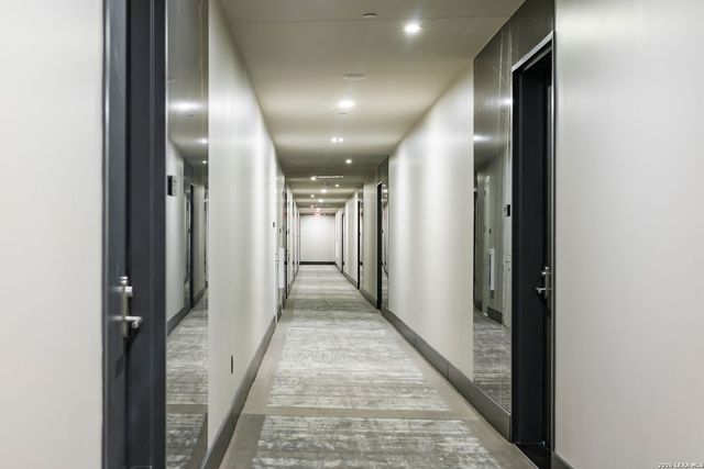 123 Lexington Ave Apt 1205, San Antonio, TX 78205