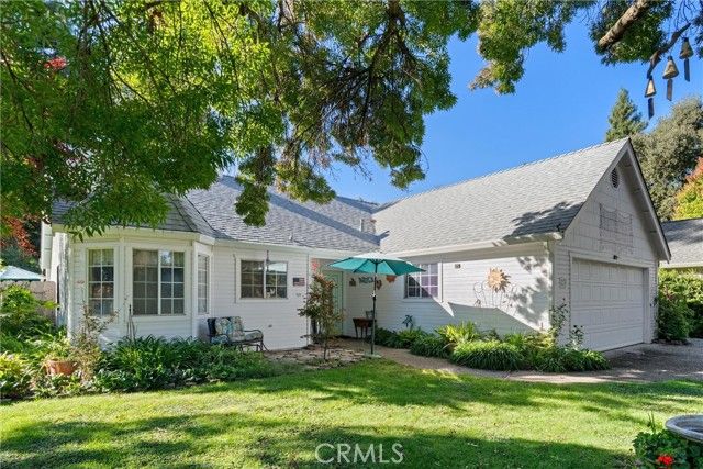 23 Carriage, Chico, CA 95926