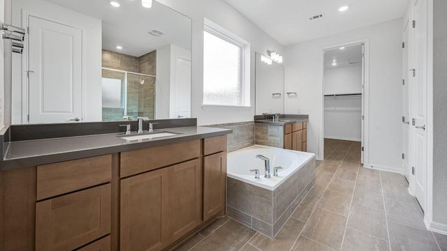 1417 Caylea Bluff LN, Georgetown, TX 78628