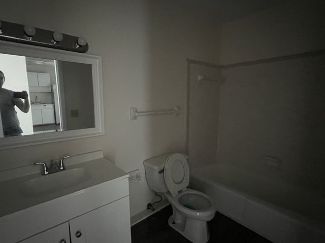 441 Harding Pl Apt B20, Nashville, TN 37211