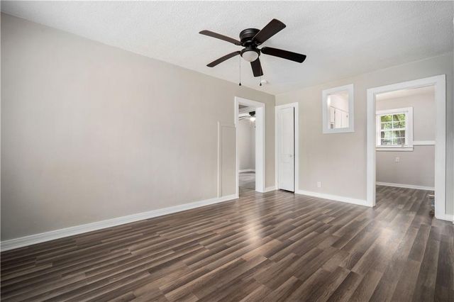 5015 Santos Drive W, Mobile, AL 36619