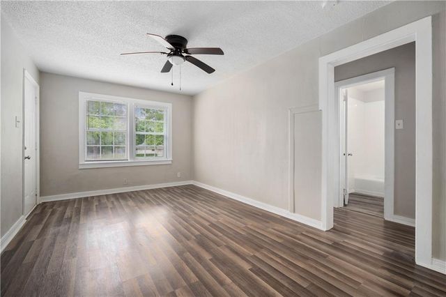 5015 Santos Drive W, Mobile, AL 36619