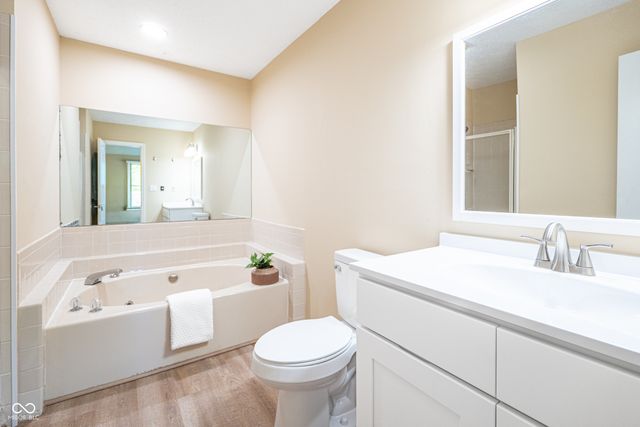 3304 Fox Orchard Circle, Indianapolis, IN 46214