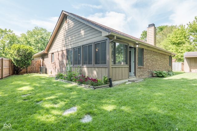 3304 Fox Orchard Circle, Indianapolis, IN 46214