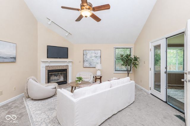 3304 Fox Orchard Circle, Indianapolis, IN 46214
