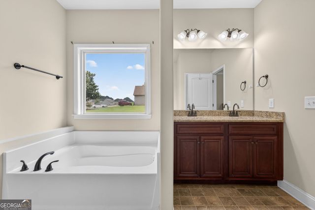 125 Ashby Drive, Jackson, GA 30233