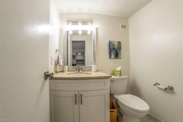 140 Seaview CT # 304S, Marco Island, FL 34145