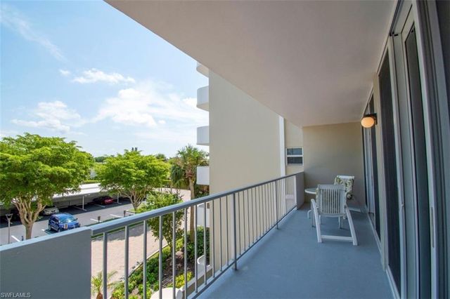 140 Seaview CT # 304S, Marco Island, FL 34145