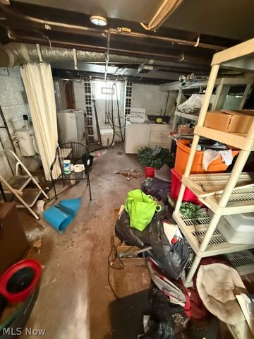 521 E Archwood Avenue, Akron, OH 44301