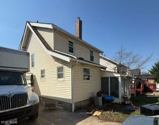 521 E Archwood Avenue, Akron, OH 44301