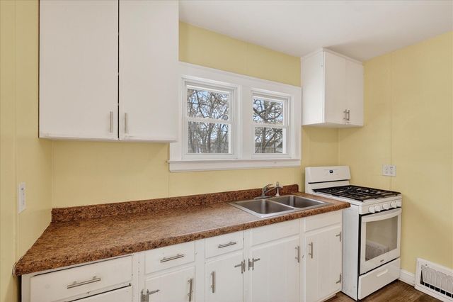 2520 Fifth Street, Muskegon Heights, MI 49444