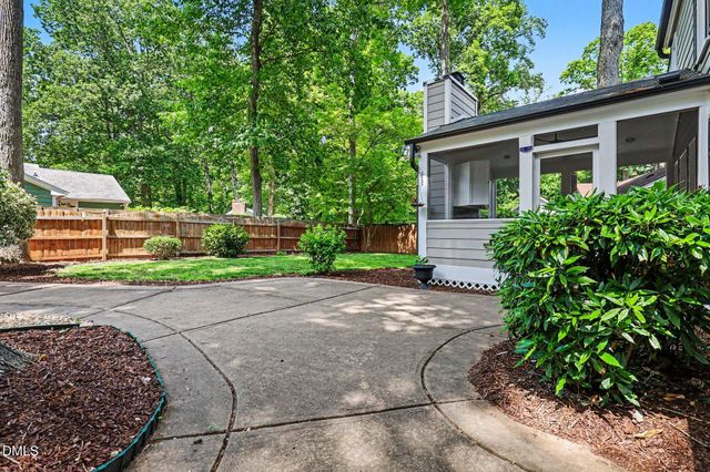 4505 Wenchelsea Place, Raleigh, NC 27612