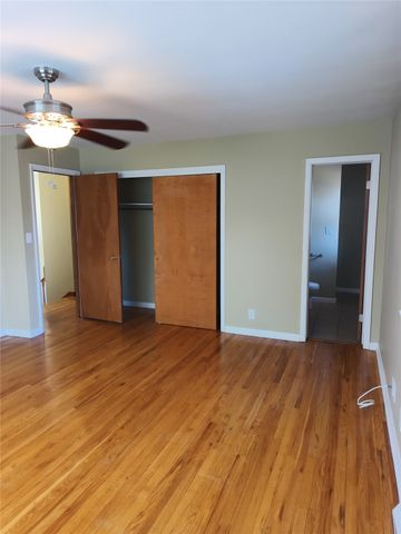 3614 Terrace Hill Drive NE, Cedar Rapids, IA 52402