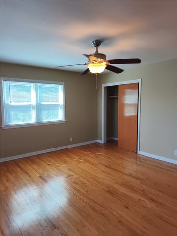 3614 Terrace Hill Drive NE, Cedar Rapids, IA 52402