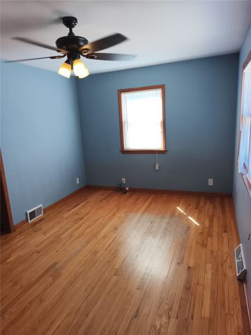 3614 Terrace Hill Drive NE, Cedar Rapids, IA 52402