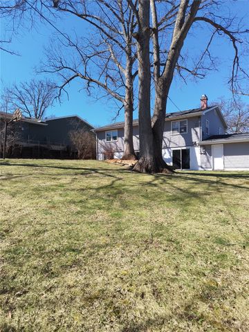 3614 Terrace Hill Drive NE, Cedar Rapids, IA 52402