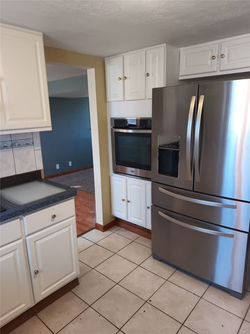 3614 Terrace Hill Drive NE, Cedar Rapids, IA 52402