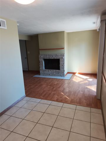 3614 Terrace Hill Drive NE, Cedar Rapids, IA 52402