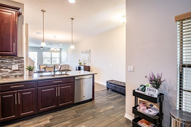 11648 CROWNED SPARROW LANE, Tampa, FL 33626