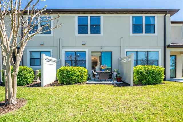 11648 CROWNED SPARROW LANE, Tampa, FL 33626