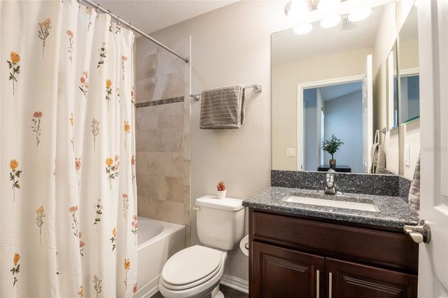 11648 CROWNED SPARROW LANE, Tampa, FL 33626