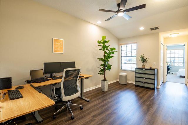 11648 CROWNED SPARROW LANE, Tampa, FL 33626