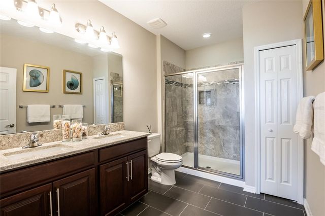 11648 CROWNED SPARROW LANE, Tampa, FL 33626