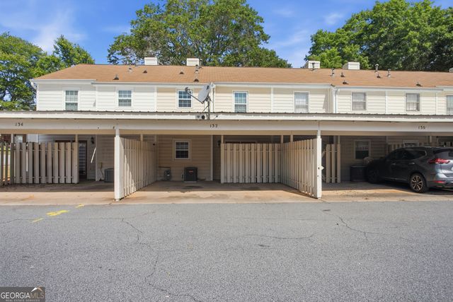 132 Old Ferry Way, Roswell, GA 30076