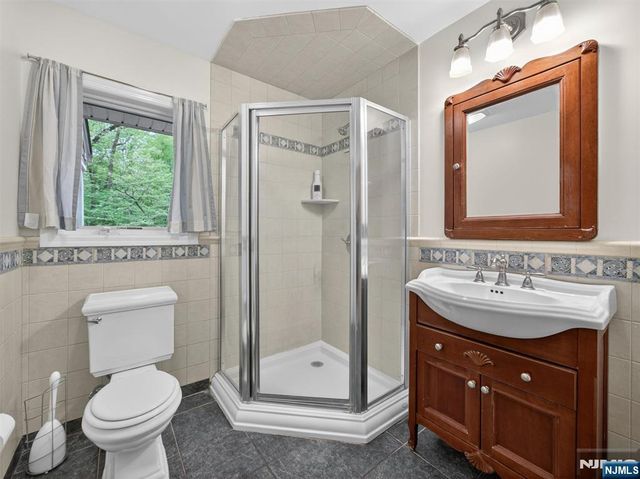 157 Grove Street, Ramsey, NJ 07446