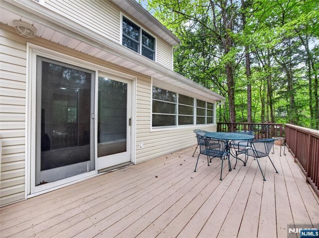 157 Grove Street, Ramsey, NJ 07446
