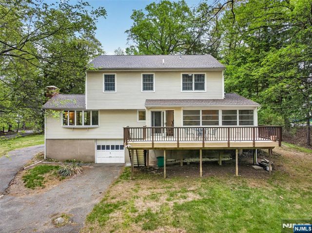 157 Grove Street, Ramsey, NJ 07446