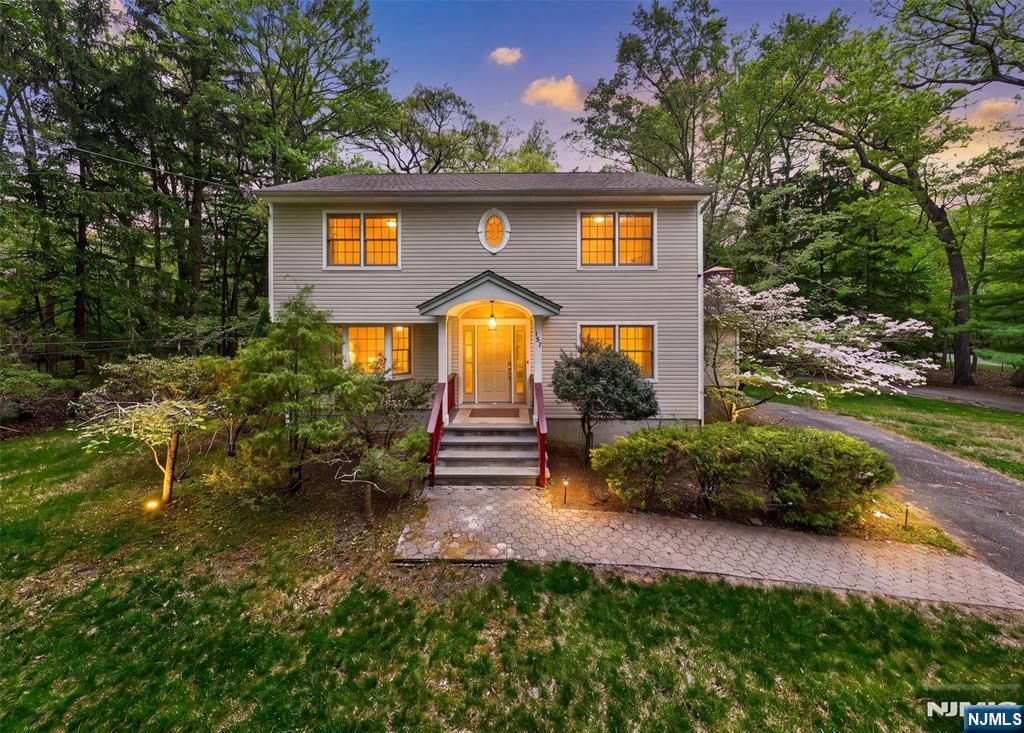 157 Grove Street, Ramsey, NJ 07446