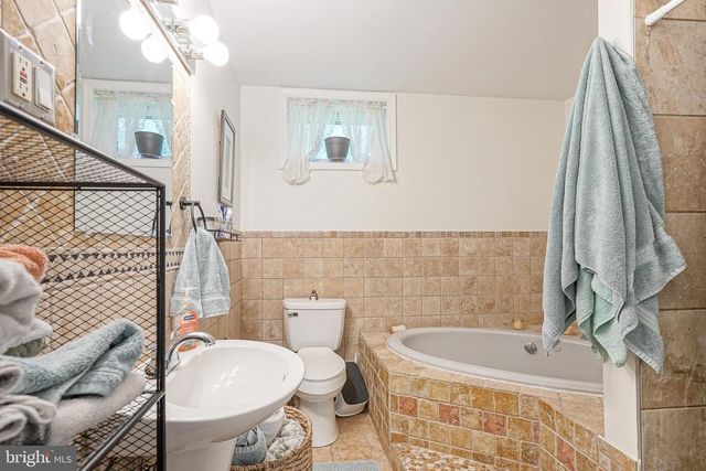 682 WOODBURY GLASSBORO RD, Mantua, NJ 08051