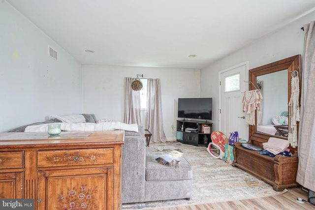 682 WOODBURY GLASSBORO RD, Mantua, NJ 08051