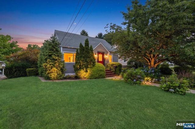 1-07 Lyons Avenue, Fair Lawn, NJ 07410