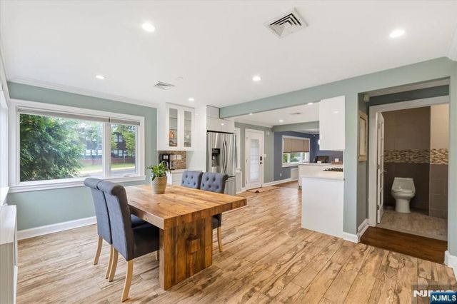 1-07 Lyons Avenue, Fair Lawn, NJ 07410