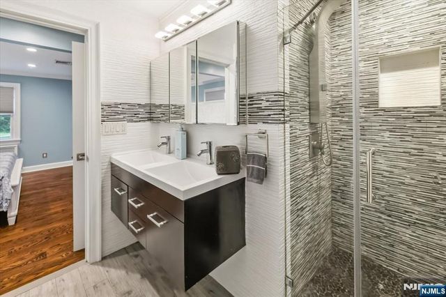 1-07 Lyons Avenue, Fair Lawn, NJ 07410