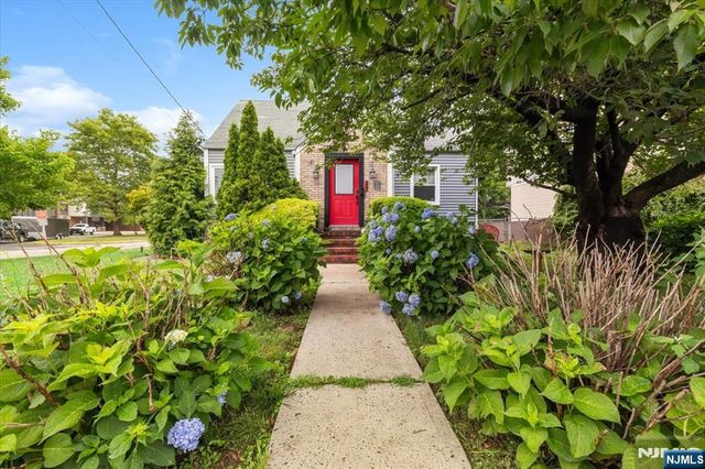 1-07 Lyons Avenue, Fair Lawn, NJ 07410