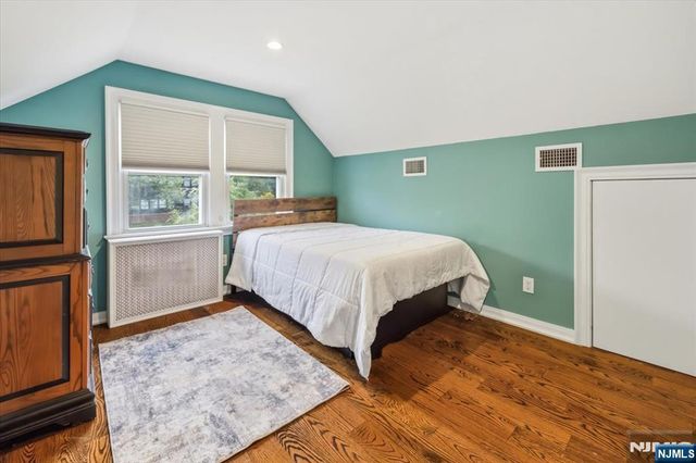 1-07 Lyons Avenue, Fair Lawn, NJ 07410